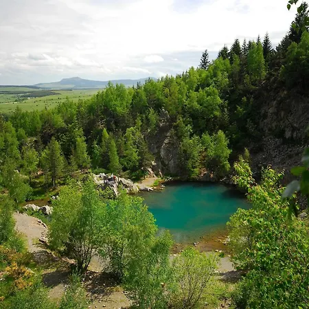 Gite In Saint-Julien Near Scenic Auvergne Nyaraló *