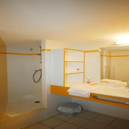 Gite In Saint-Julien Near Scenic Auvergne Saint-Julien-Chapteuil